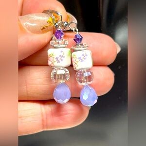 💙Hand painted ceramic beaded earrings with lilac/pink and silver accent/huggies